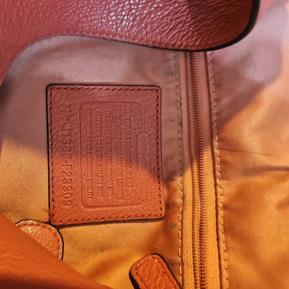 Coach Park Avery‎ Peach Pink Pebbled Leather Hobo Shoulder Bag Handbag - Picture 6 of 7